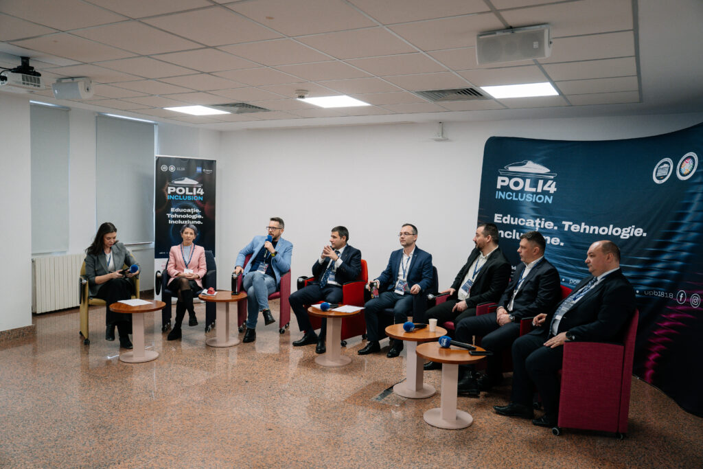 Panel de experți la conferința POLI4Inclusion organizată de Politehnica București, discutând despre soluții de accesibilitate și incluziune prin tehnologie.